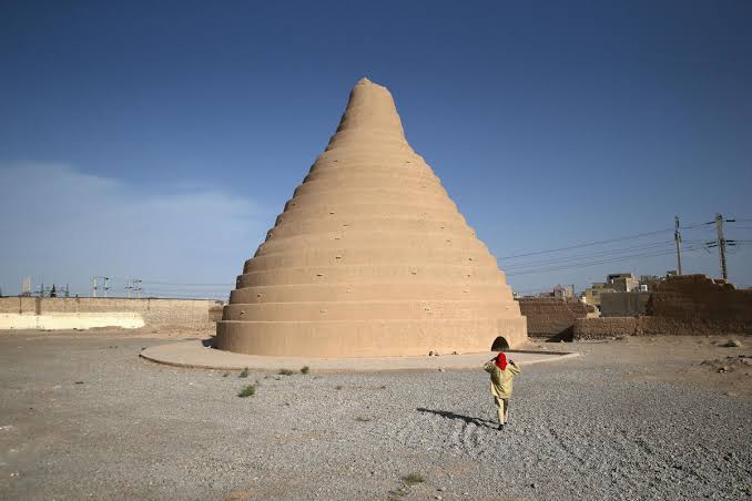 The Persian Ice Houses That Made Ice in the Desert banner