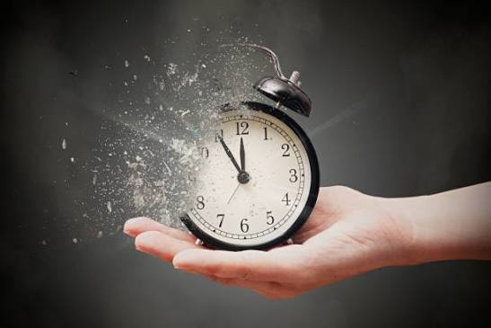 The Clock That Stopped for One Silent Hour
