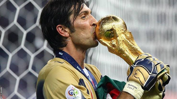 The Goalkeeper Who Defied Time