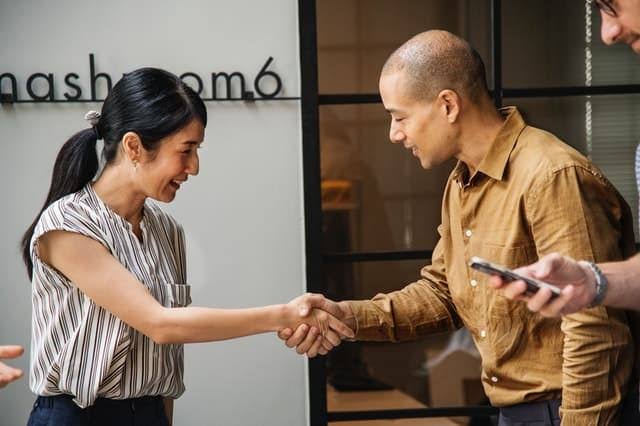 Being Polite from Culture to Culture